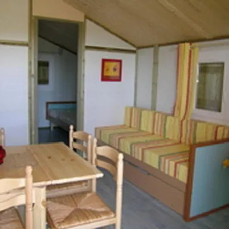 Avec Terrasse - Capacité 5 Pers. - Fr-1-489-288 *